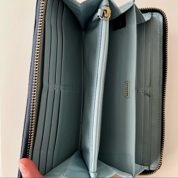 Coach Gramercy Patent Leather Wallet - Picture 4 of 5